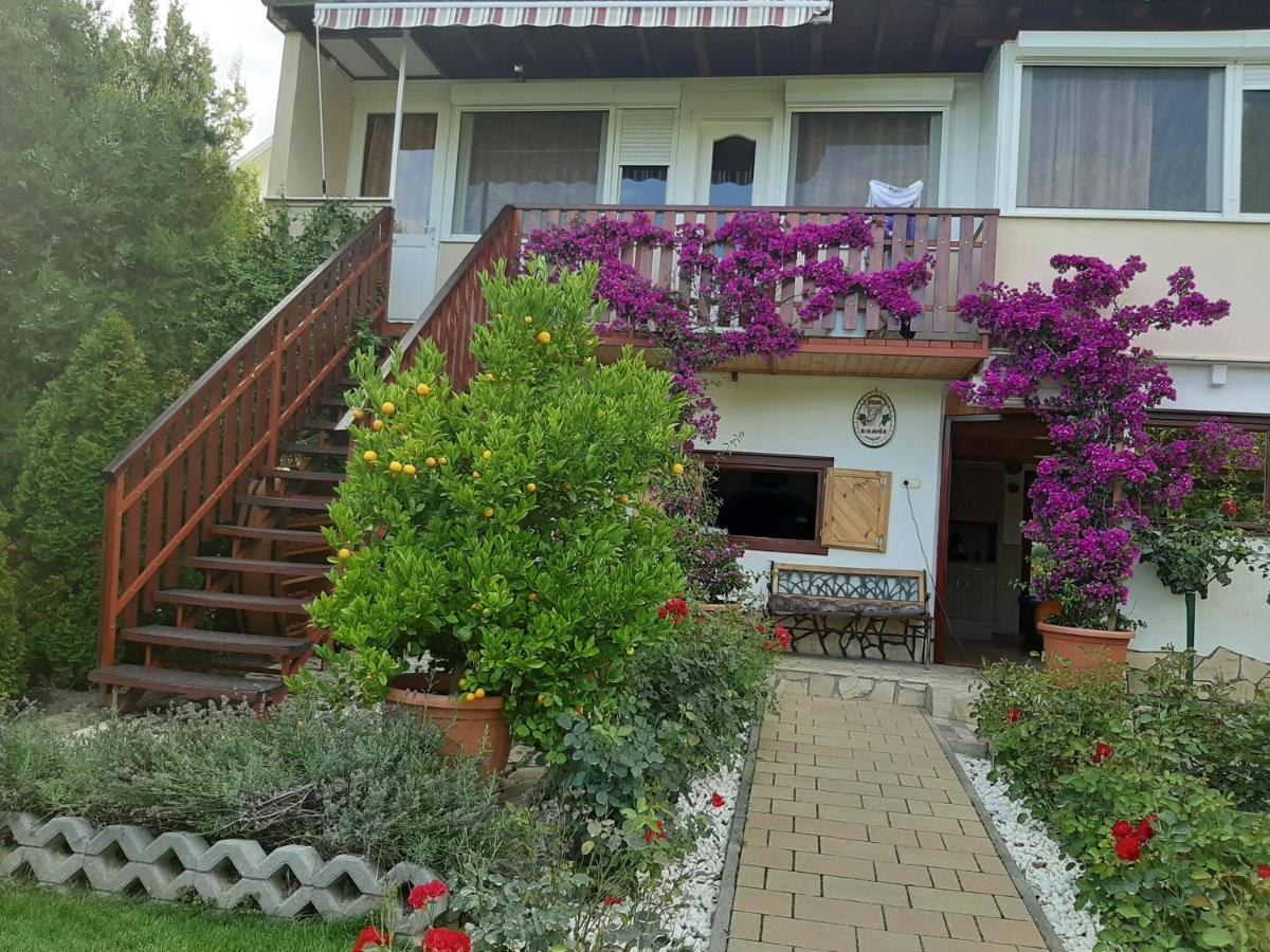 시글리게트 Rozsakert Vendeghaz B&B 외부 사진