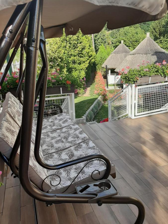 시글리게트 Rozsakert Vendeghaz B&B 외부 사진