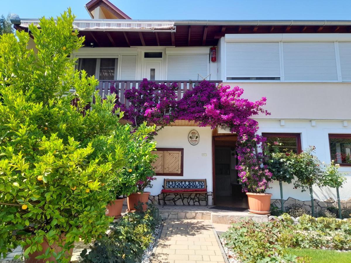 시글리게트 Rozsakert Vendeghaz B&B 외부 사진