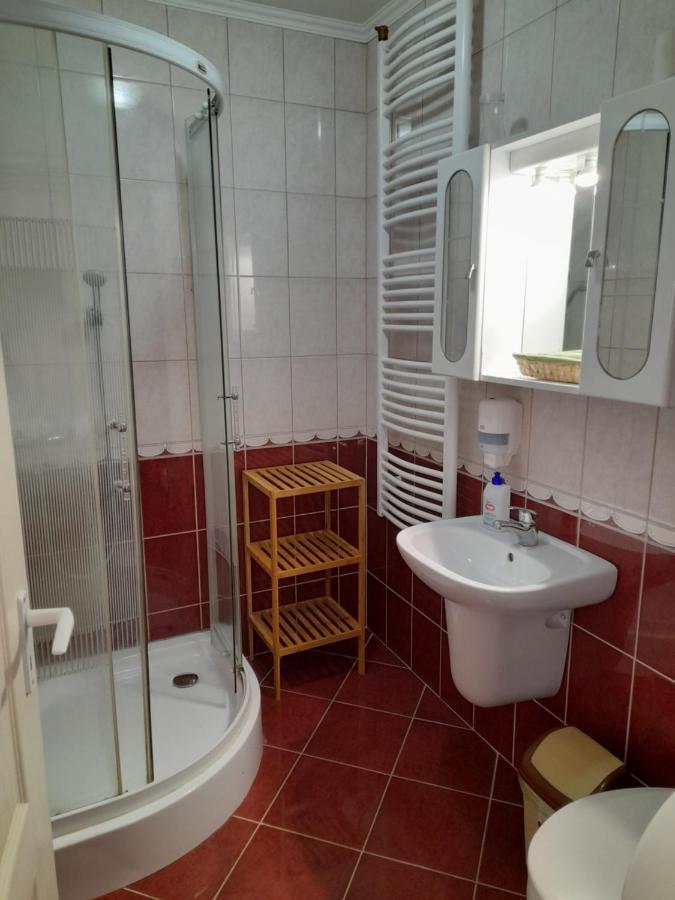 시글리게트 Rozsakert Vendeghaz B&B 외부 사진