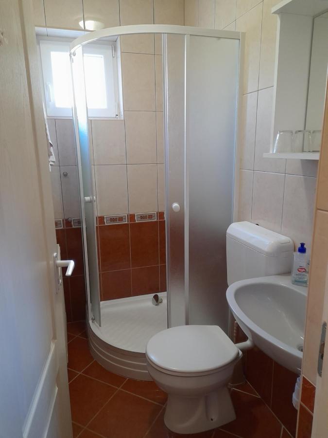 시글리게트 Rozsakert Vendeghaz B&B 외부 사진